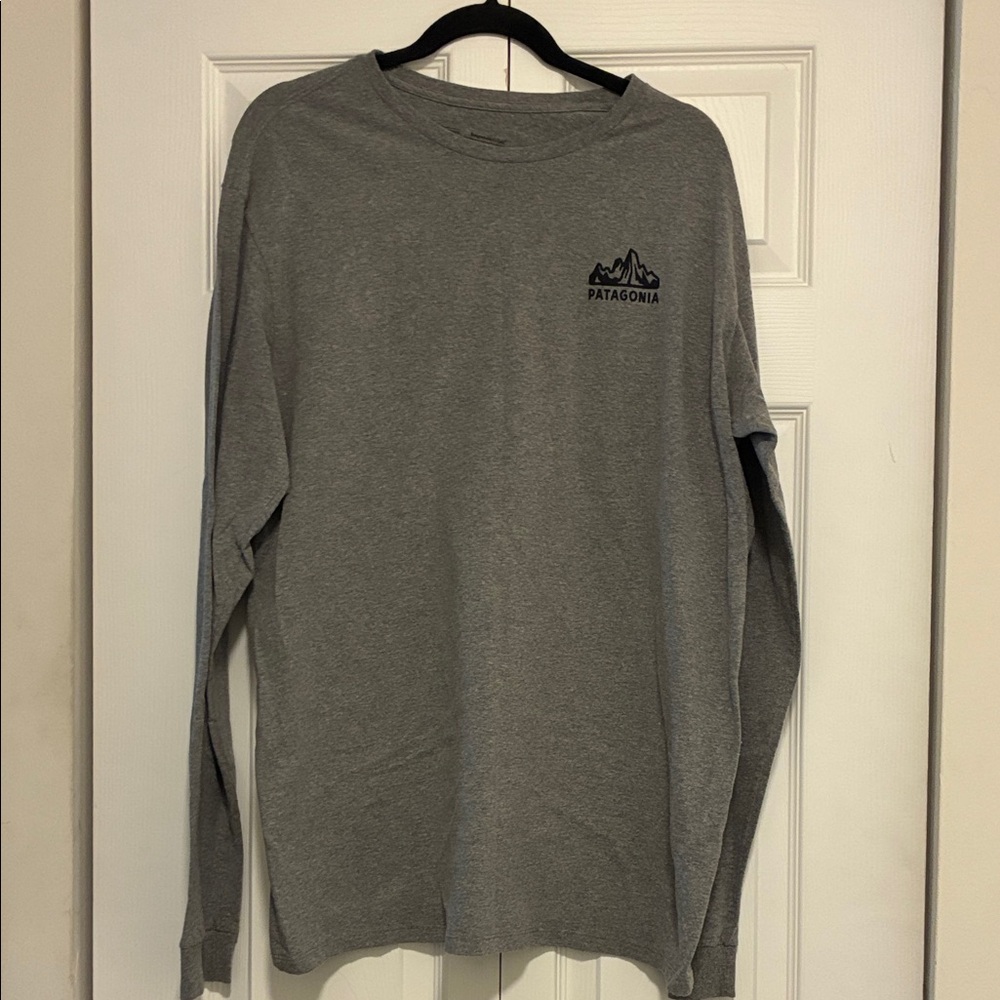 Patagonia Gray Long-Sleeve Crewneck Tee with Chest Logo